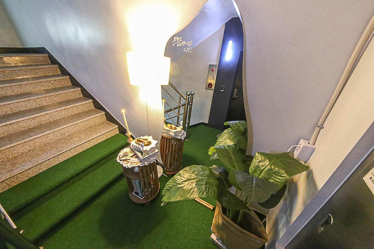 Busan Seomyeon Broa Hotel Bagian luar foto