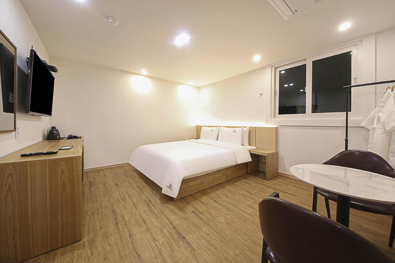 Busan Seomyeon Broa Hotel Bagian luar foto