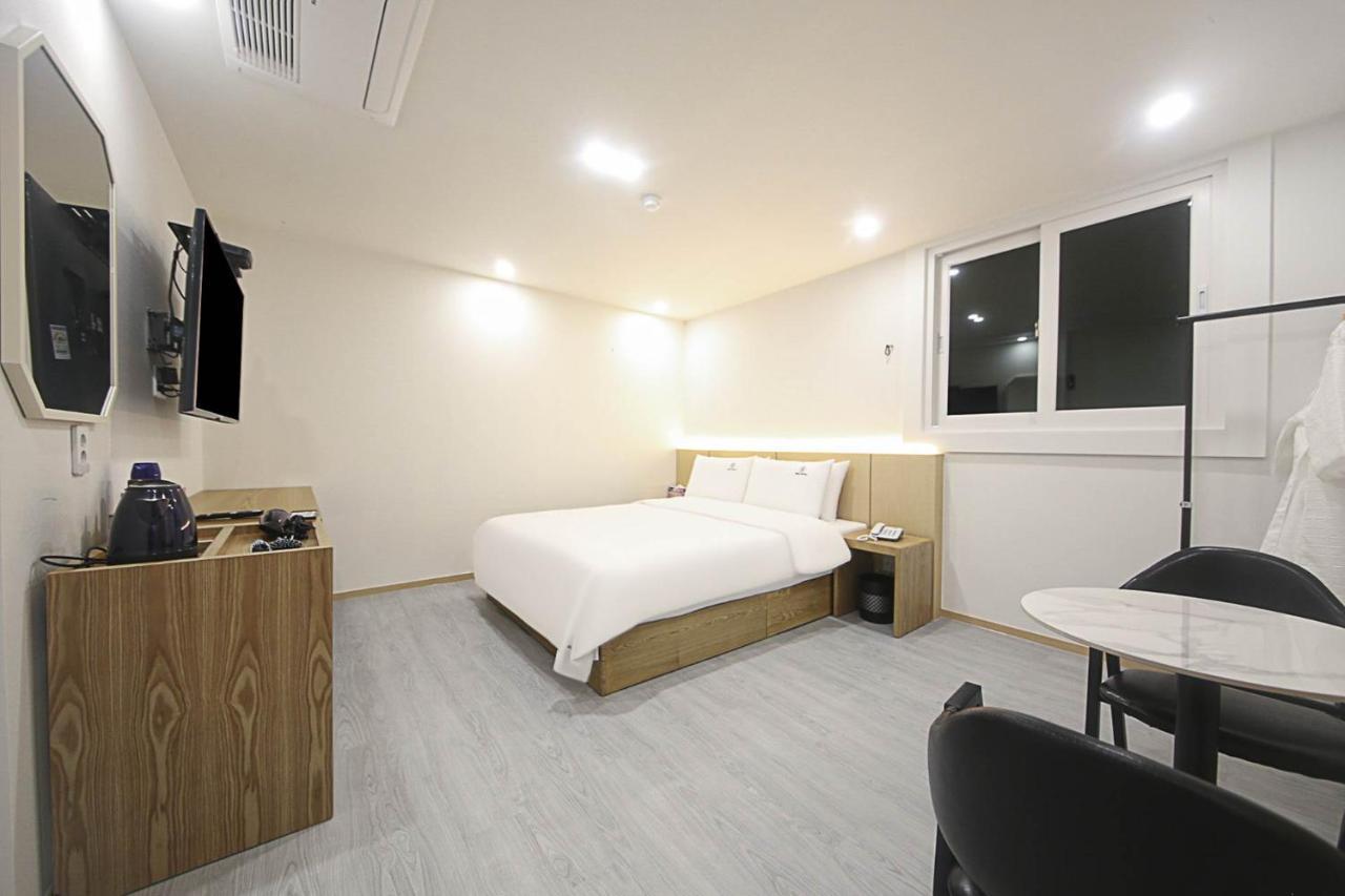 Busan Seomyeon Broa Hotel Bagian luar foto